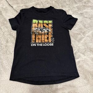 Under Armour boys size XS black